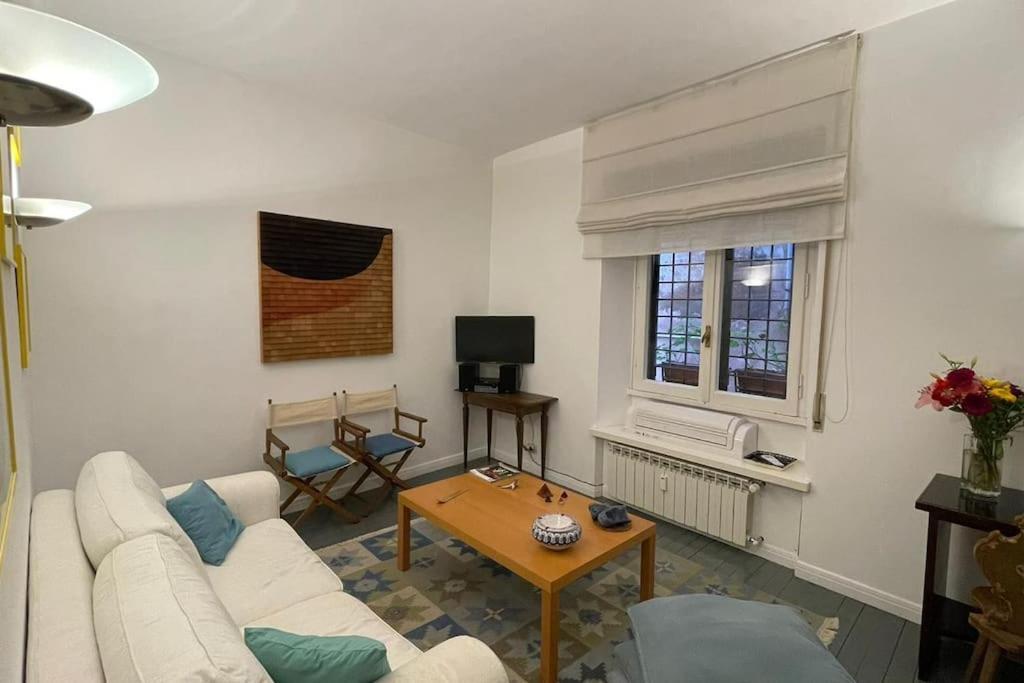 Vicolo San Trifone By Hili Appartement Rome Buitenkant foto
